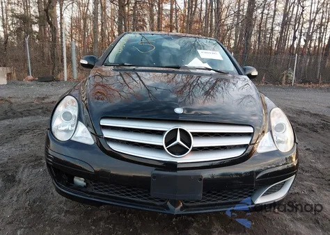 2007 Mercedes-Benz R 350 4Matic z USA, uszkodzony, nr VIN 4JGCB65EX7A048913